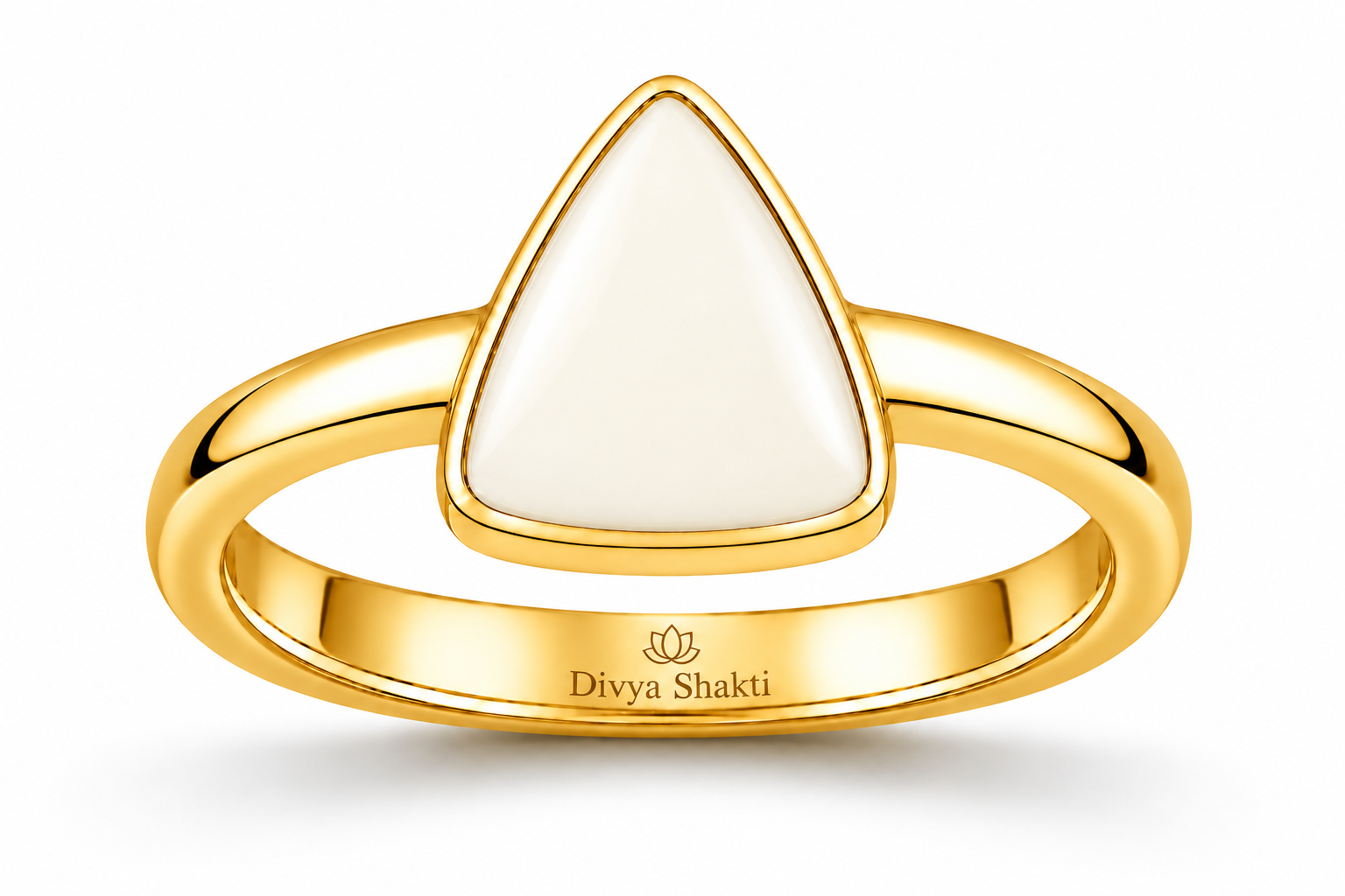 Triangle white coral panchdathu simple ring